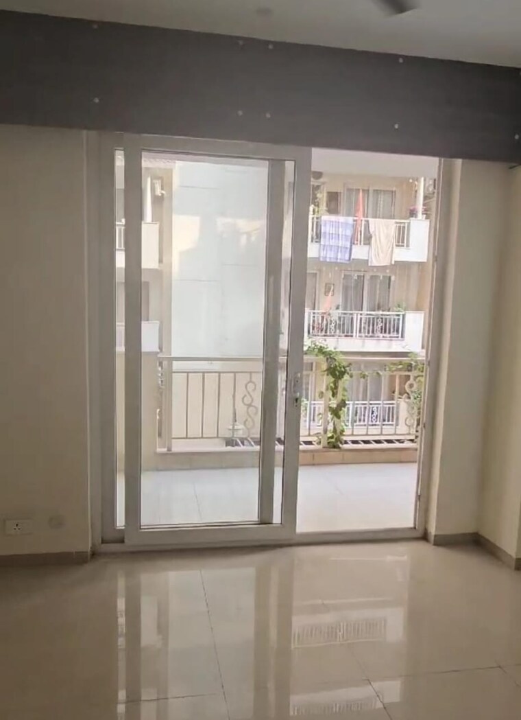 Room, emaar-palm-hills 3 Bedroom 1451 Sq.Ft. Apartment In Sector 77 Gurgaon 9536134