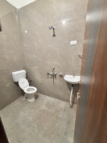 Bathroom in 1 BHK Builder Floor at Rajiv Colony – for Rent