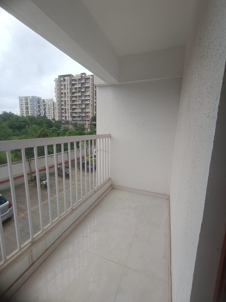 Balcony, yash-florencia 3 Bedroom 943 Sq.Ft. Apartment In Kondhwa Pune 9536142