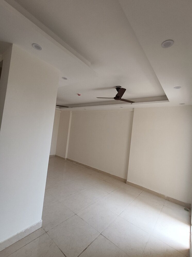 Room, signature-global-prime 2 Bedroom 834 Sq.Ft. Apartment In Sector 63a Gurgaon 9536307