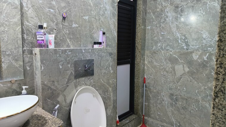 Bathroom, kanakia-spaces-zen-world 3 Bedroom 839 Sq.Ft. Apartment In Kanjurmarg East Mumbai 9535634