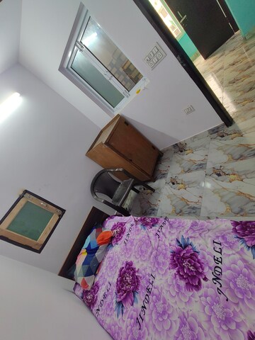 Furnished Amenities in  Pg at Uttam Nagar – for Rent