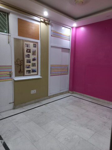Room in 2 BHK Builder Floor at Shri Ram Plaza Vaishali, Vaishali Sector 4 – for Sale