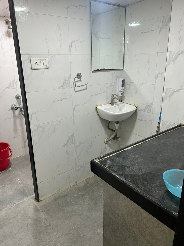Bathroom, marine lines Commercial Office Space 1000 Sq.Ft. In Marine Lines Mumbai 9536311
