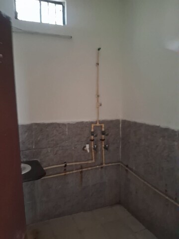 Furnished Amenities in 3 BHK Builder Floor at RWA Apartments Sector 122, Sector 122 – for Rent