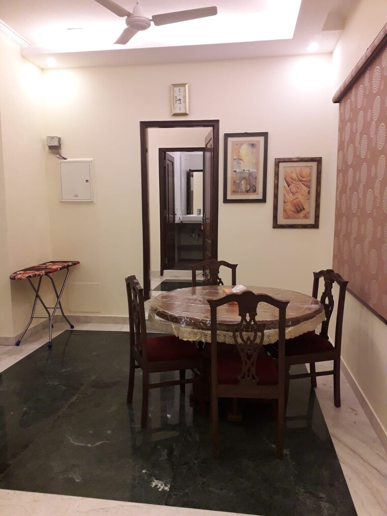 Living Room, safdarjung enclave 2 Bedroom 2700 Sq.Ft. Builder Floor In Safdarjung Enclave Delhi 9536377