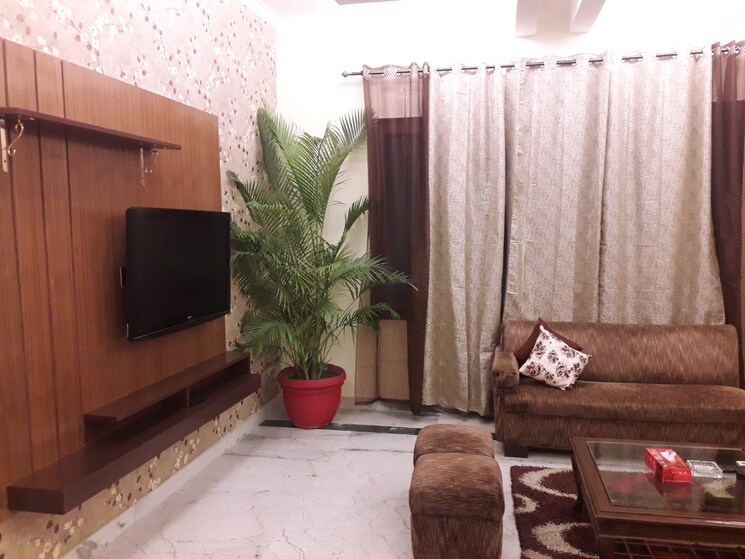 Living Room, safdarjung enclave 2 Bedroom 2700 Sq.Ft. Builder Floor In Safdarjung Enclave Delhi 9536377