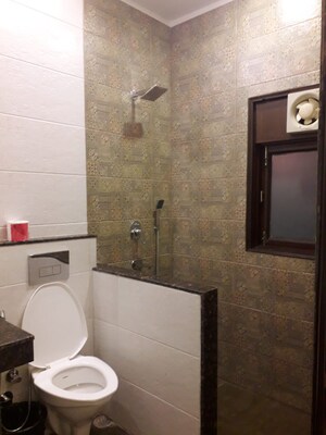 Bathroom in 2 BHK Builder Floor at Safdarjung Enclave – for Rent