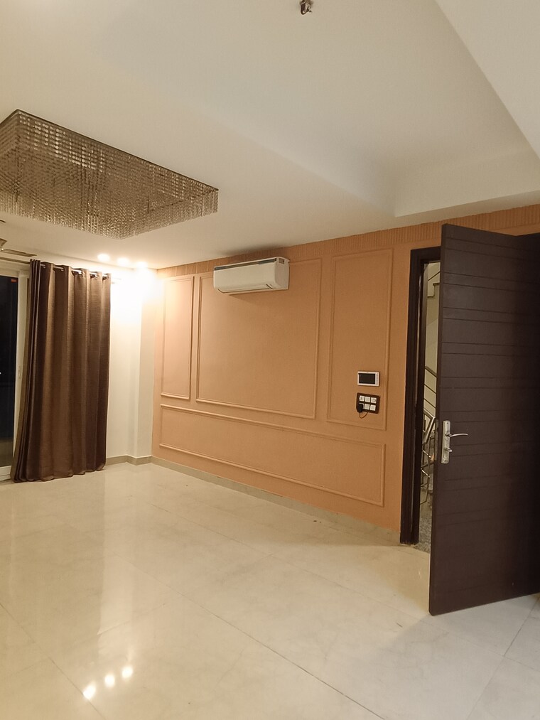 Room, aradhya-homes 4 Bedroom 2700 Sq.Ft. Builder Floor In Sector 67a Gurgaon 9536439