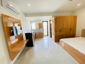 Room in 1 BHK Builder Floor at Sector 50 – for Rent