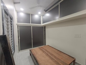 Room in 2 BHK Apartment at Manikonda – for Rent