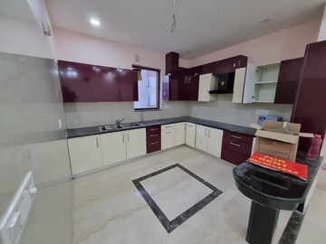 Kitchen in 3 BHK Builder Floor at Hong Kong Bazaar, Sector 57 – for Rent
