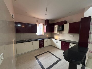 Kitchen in 3 BHK Builder Floor at Hong Kong Bazaar, Sector 57 – for Rent