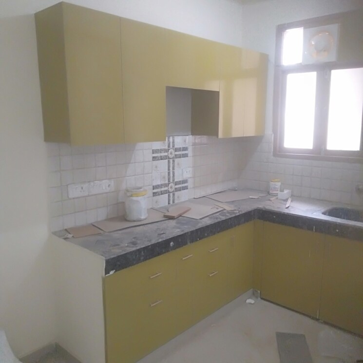 Kitchen, pareena-om-apartments 2 Bedroom 660 Sq.Ft. Apartment In Sector 112 Gurgaon 9536516
