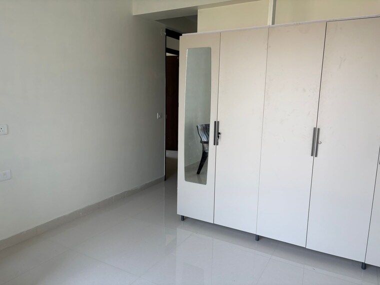 Room, sunteck-city-avenue-4 3 Bedroom 1036 Sq.Ft. Apartment In Goregaon West Mumbai 9536479