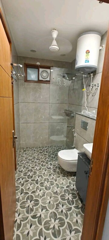 Bathroom in 2 BHK Builder Floor at Saket – for Rent