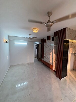 2 BHK Apartment For Rent in Amrapali Riverview, Amrapali Leisure Valley