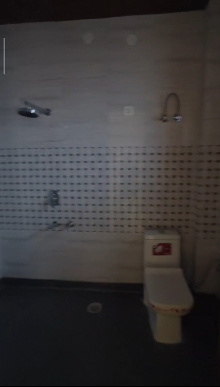 Bathroom, wave-city 3 Bedroom 2583 Sq.Ft. Apartment In Wave City Ghaziabad 9536554