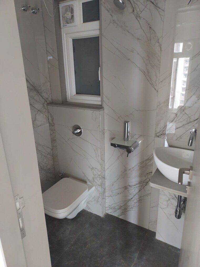 Bathroom, gurukrupa-param 1 Bedroom 400 Sq.Ft. Apartment In Vikhroli East Mumbai 9536549