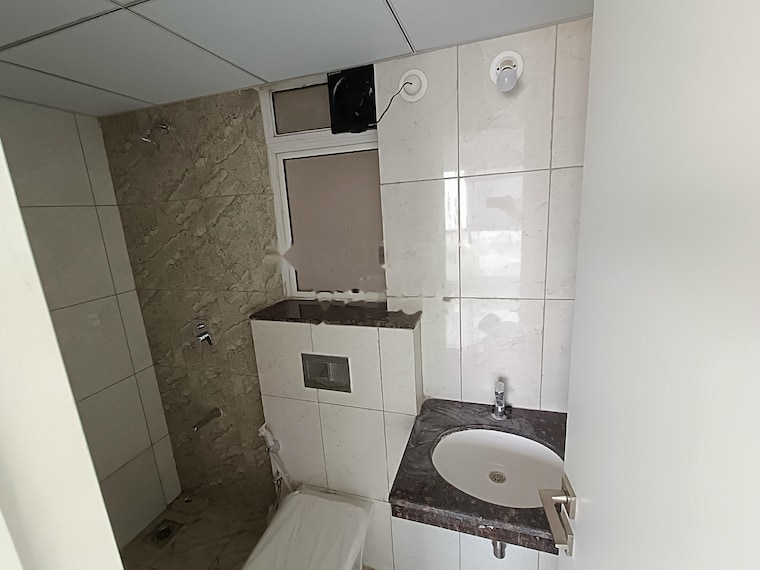 Bathroom, godrej-boulevard 2 Bedroom 691 Sq.Ft. Apartment In Manjari Pune 9536551