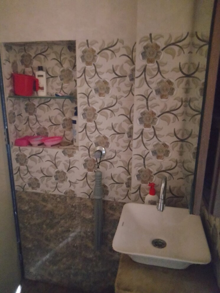 Bathroom, malad west 3 Bedroom 1140 Sq.Ft. Apartment In Malad West Mumbai 9536603