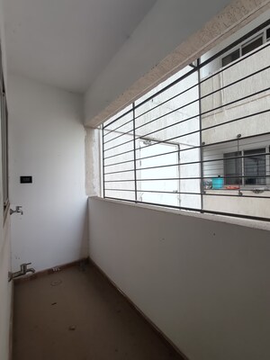 Room in 2 BHK Apartment at VTP Leonara, Mahalunge – for Sale