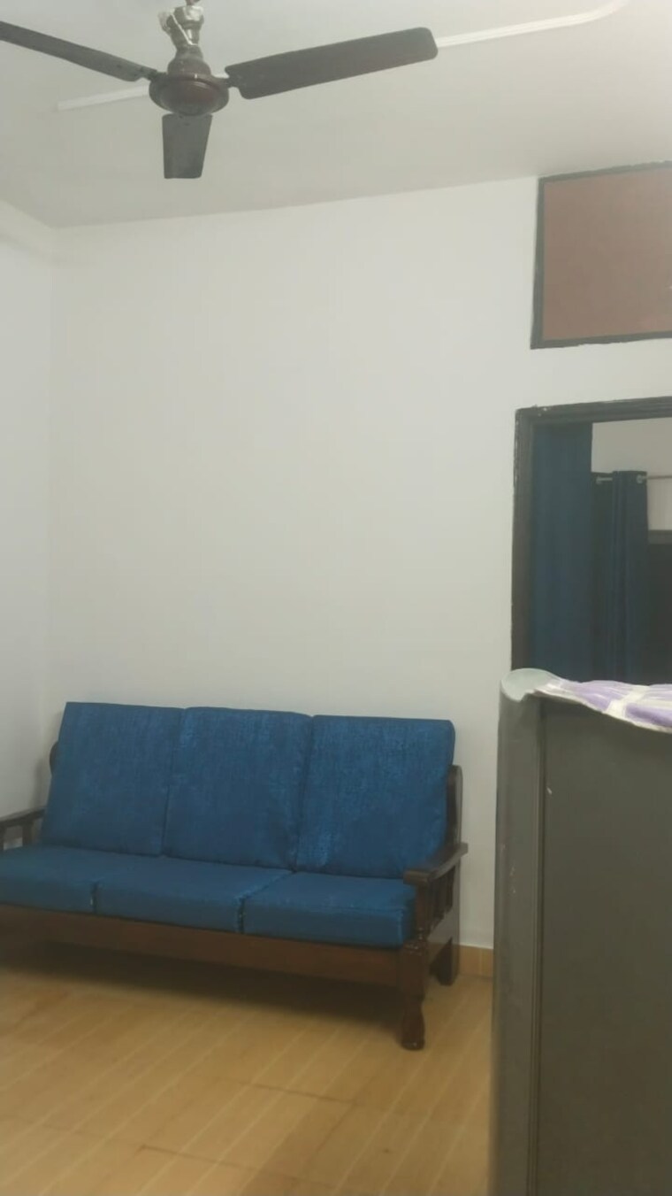 undefined, sector 37 4 Bedroom 4025 Sq.Ft. Builder Floor In Sector 37 Faridabad 9536576