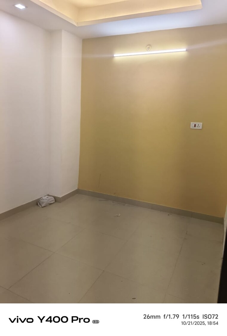 Room, sector 37 4 Bedroom 4065 Sq.Ft. Builder Floor In Sector 37 Faridabad 9536581