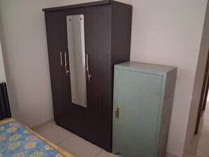 Room in 3 BHK Apartment at Shela – for Rent