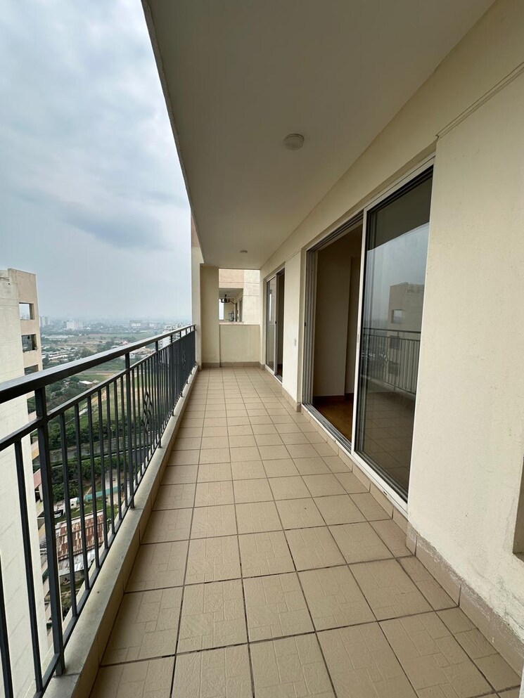 Balcony, bestech-park-view-sanskruti 3 Bedroom 1995 Sq.Ft. Apartment In Sector 92 Gurgaon 9536713
