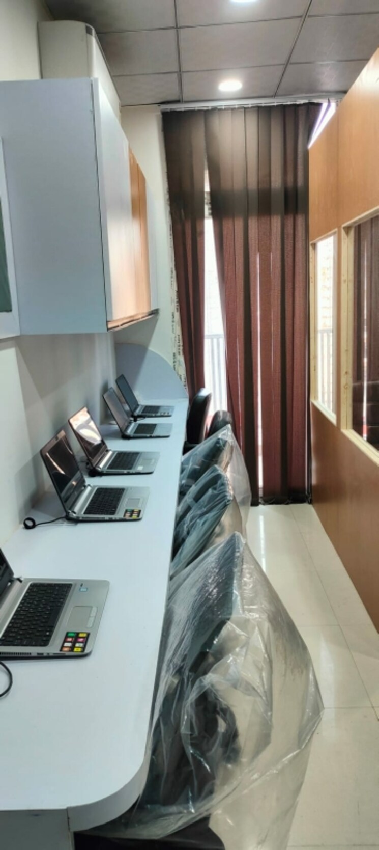 Team Area, fusion-ufairia Commercial Office Space 700 Sq.Ft. In Sector 16b Greater Noida Greater Noida 9536764