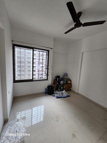 Room in 2 BHK Apartment at Roshan Milestone, Tathawade – for Rent
