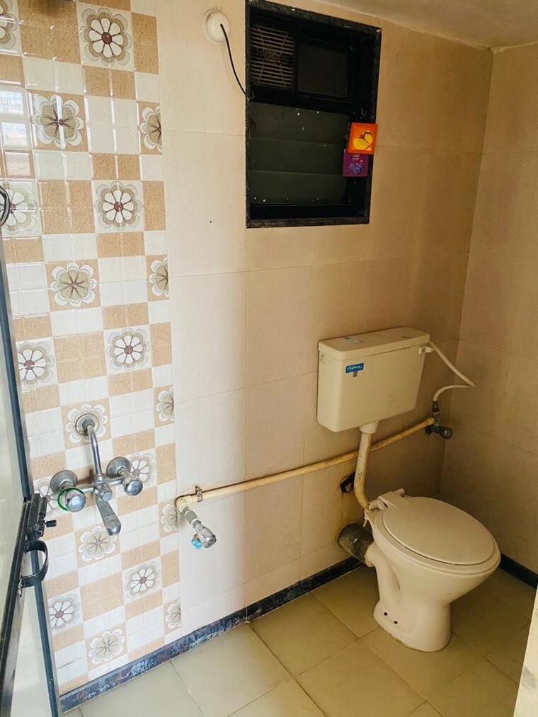 Bathroom, sector 2 6 Bedroom 2981 Sq.Ft. Builder Floor In Sector 2 Panchkula 9537173