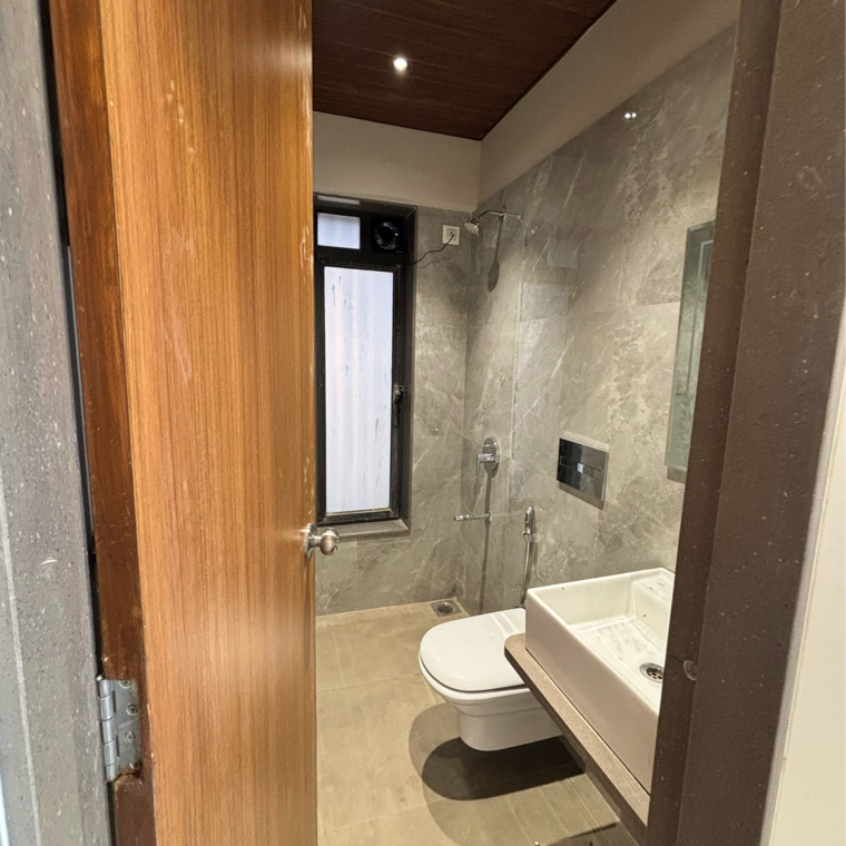Bathroom, goregaon east 1 Bedroom 422 Sq.Ft. Apartment In Goregaon East Mumbai 9536889