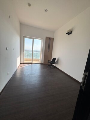 Room in 4 BHK Apartment at ATS Pristine, Sector 150 – for Sale