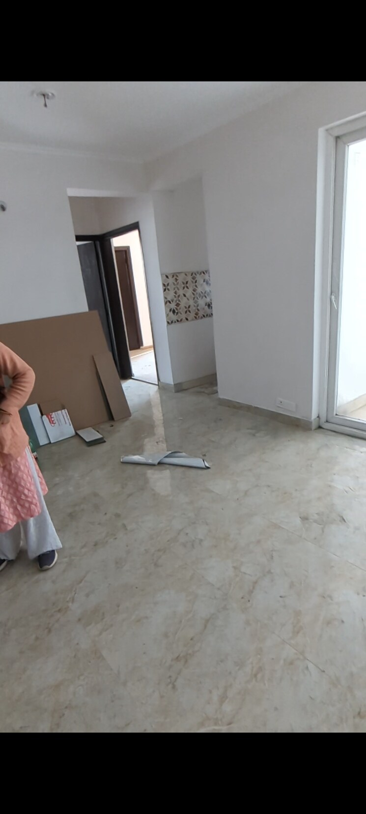 Living Room, amrapali-leisure-park 3 Bedroom 1145 Sq.Ft. Apartment In Amrapali Leisure Valley Greater Noida 9536896