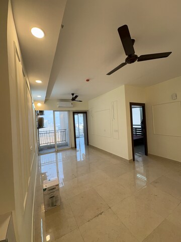 Room in 2 BHK Apartment at Signature Global Prime, Sector 63a – for Rent