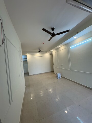 Building Lobby in 2 BHK Apartment at Signature Global Prime, Sector 63a – for Rent