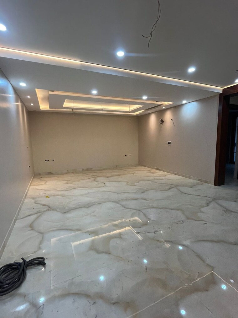 Room, malviya nagar 2 Bedroom 92 Sq.Yd. Builder Floor In Malviya Nagar Delhi 9537013