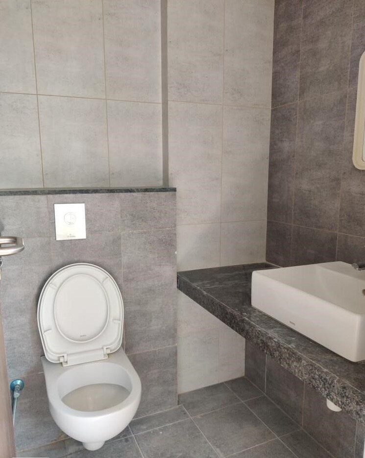 Bathroom, park-express 2 Bedroom 1000 Sq.Ft. Apartment In Baner Pune 9536919