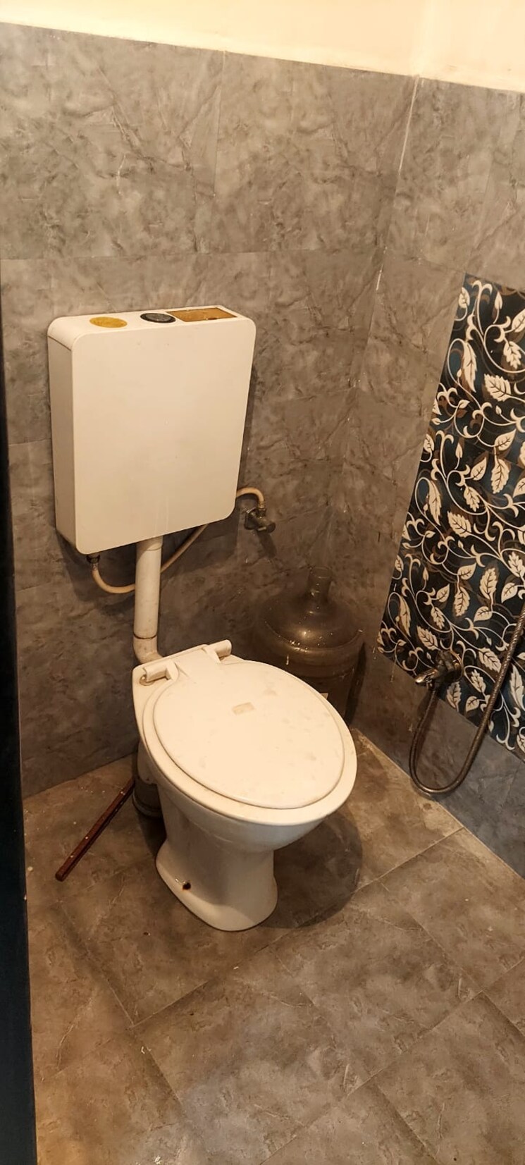 Bathroom, turbhe Commercial Warehouse 2500 Sq.Ft. In Turbhe Navi Mumbai 9537034