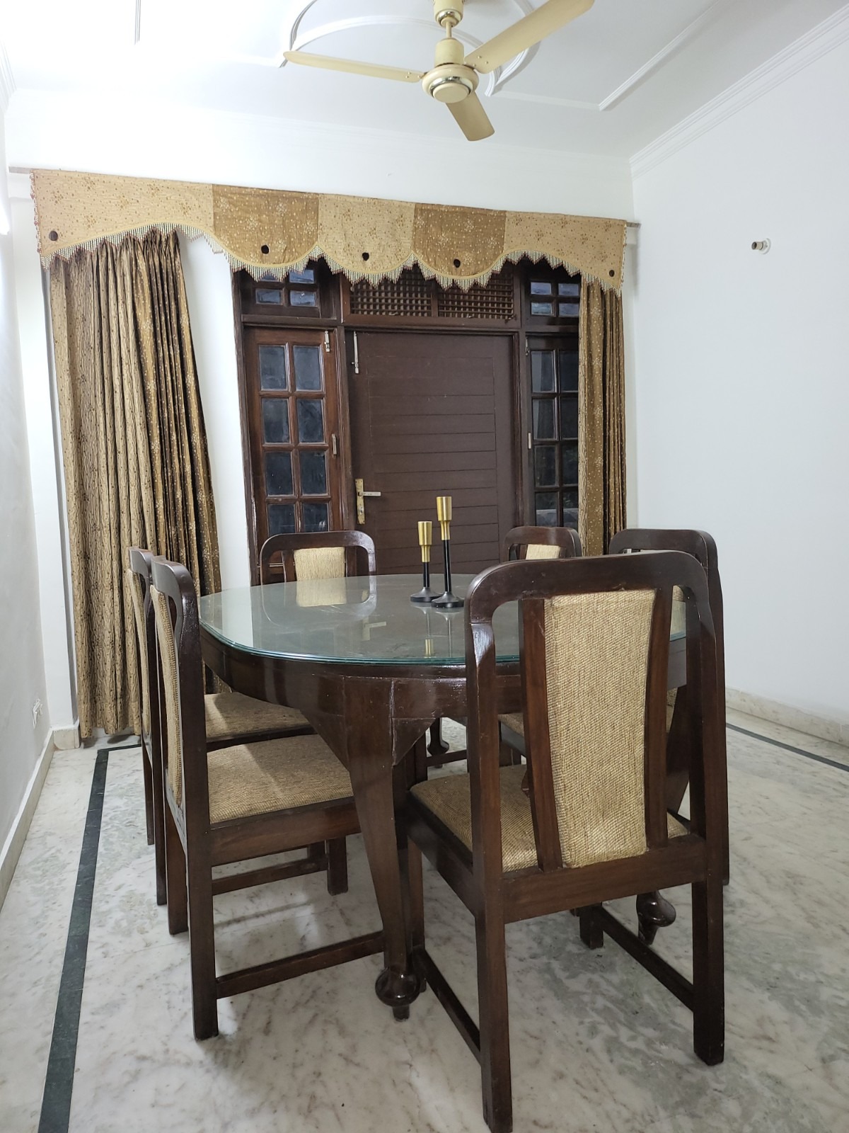 3 BHK + Extra Room 1800 Sq.Ft. Apartment in DLF Building 10