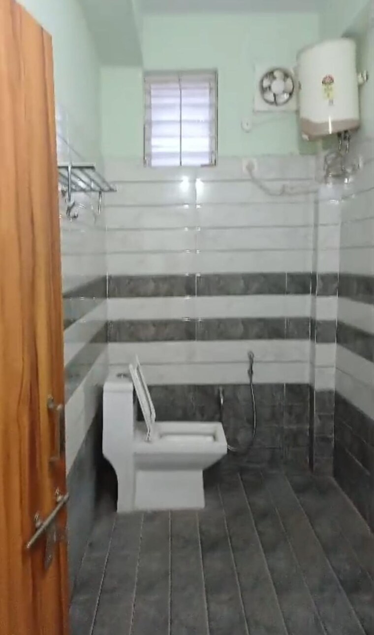 Attached Bathroom, sainikpuri 3 Bedroom 1800 Sq.Ft. Apartment In Sainikpuri Hyderabad 9537046