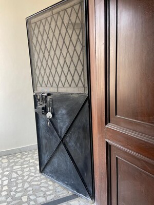 Balcony in 1 BHK Builder Floor at Vasant Vihar – for Rent