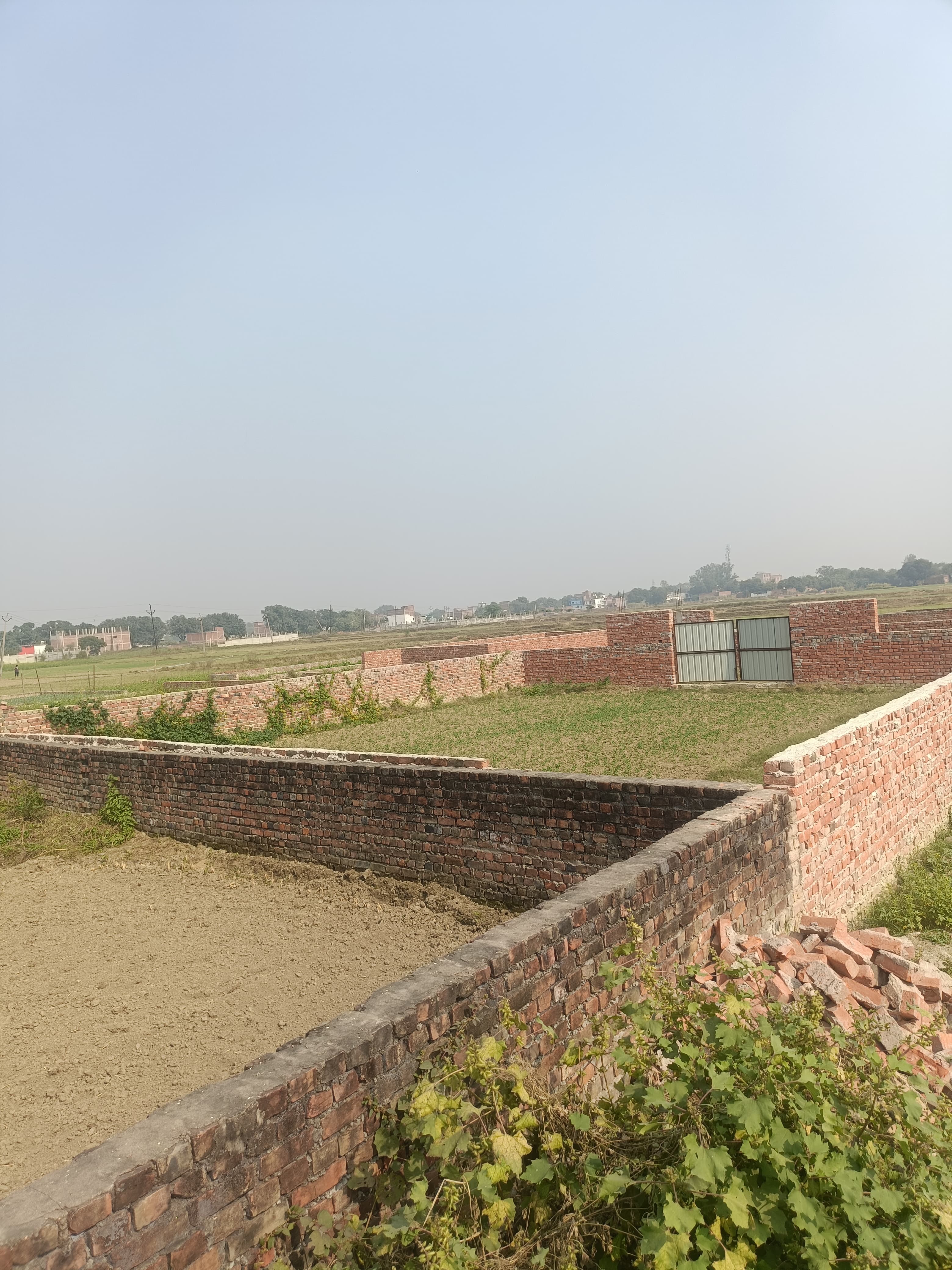 Plot For Sale in Bisht 