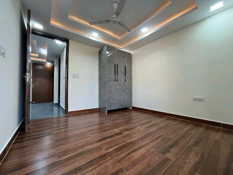Room, risland-sky-mansion 3 Bedroom 1200 Sq.Ft. Builder Floor In Chattarpur Delhi 9537125