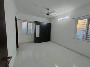 Room in 3 BHK Apartment at Aparna Sarovar, Nallagandla – for Rent