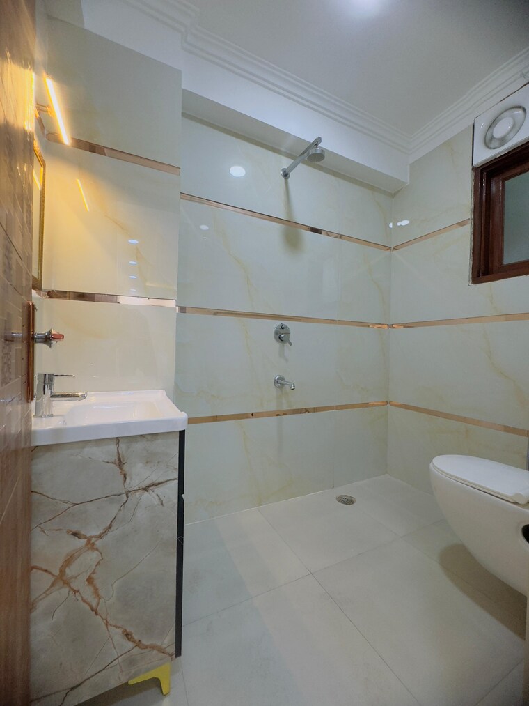 Bathroom, palm-residency-chhatarpur 2 Bedroom 1000 Sq.Ft. Builder Floor In Chattarpur Delhi 9537231