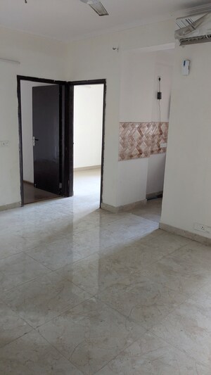 Room in 2 BHK Apartment at Amrapali Leisure Park, Amrapali Leisure Valley – for Rent