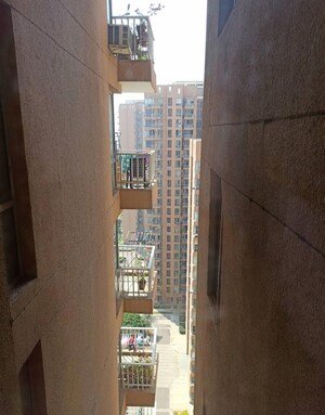 Furnished Amenities in 2 BHK Apartment at Pioneer Park Araya, Sector 62 – for Sale